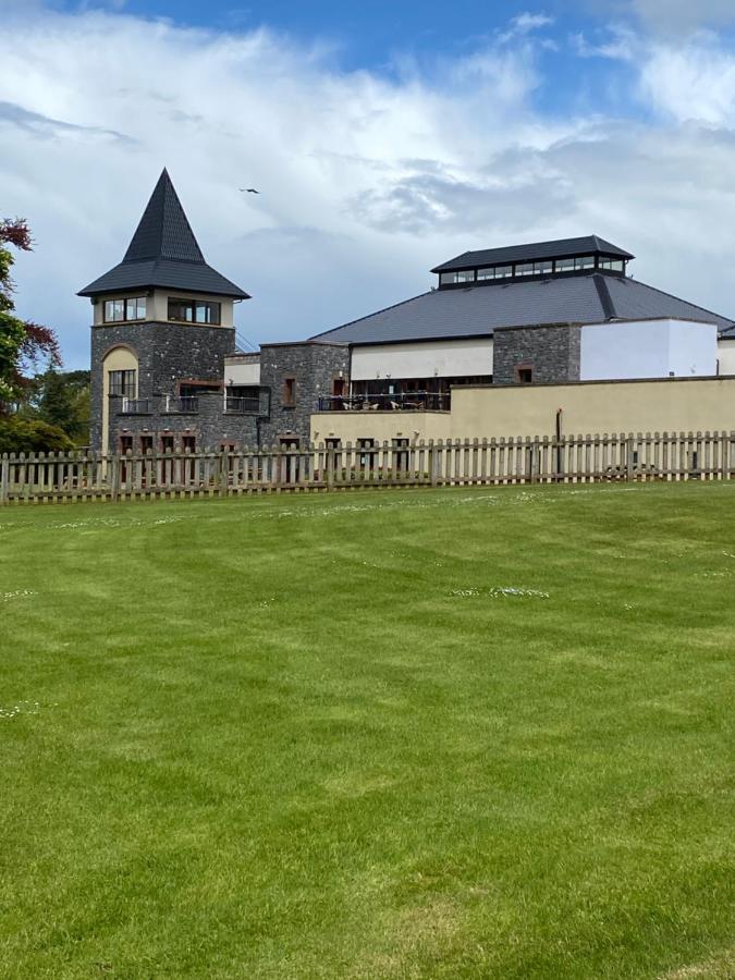 Your Very Own 19Th Hole!! 蒂珀雷里 外观 照片